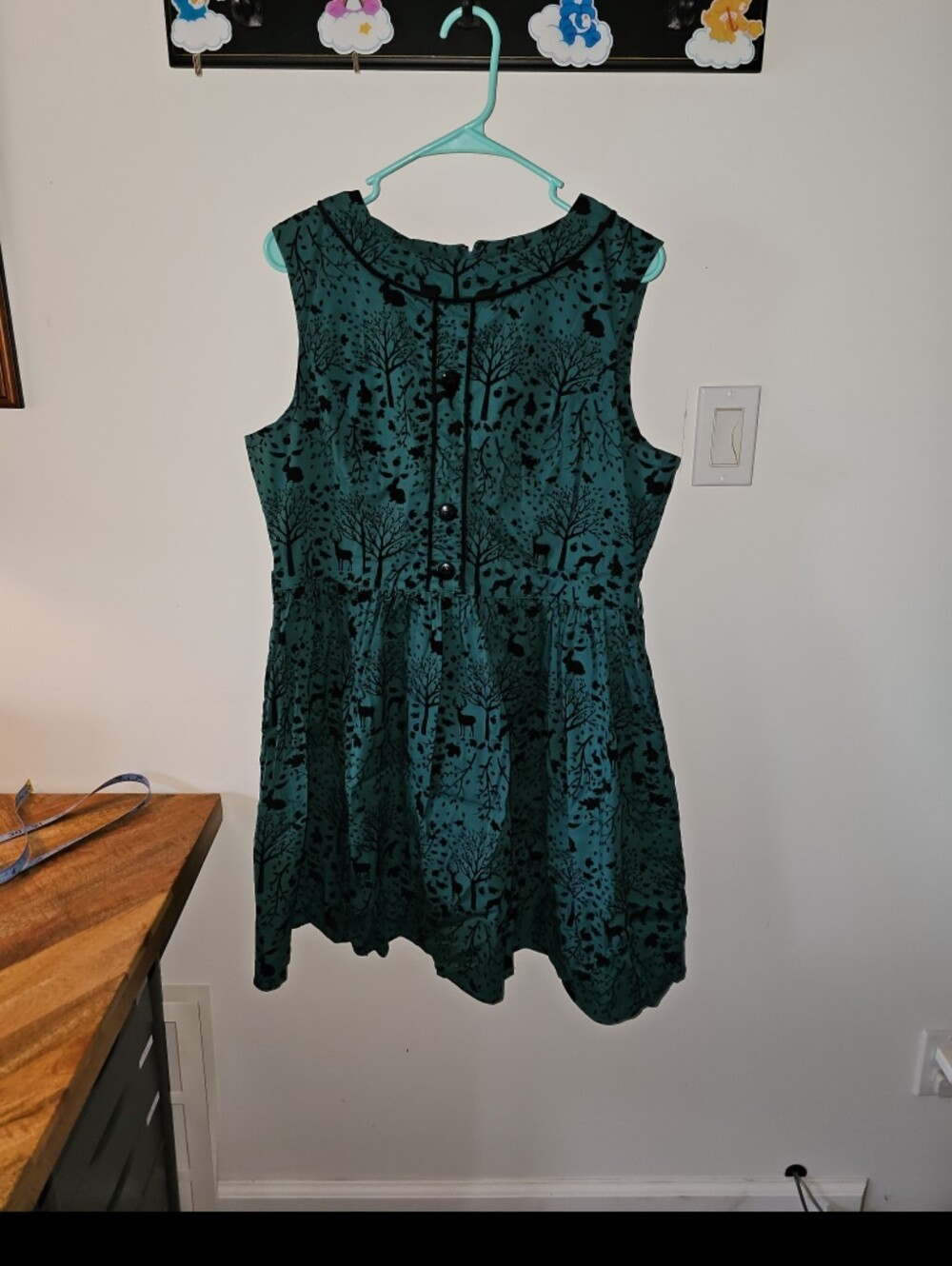 Hell Bunny 2XL Sherwood forest green and black velvet mini dress
